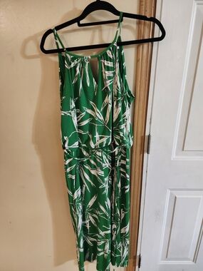 London Times Emerald Green Printed Shorts Jumpsuit Sz 10